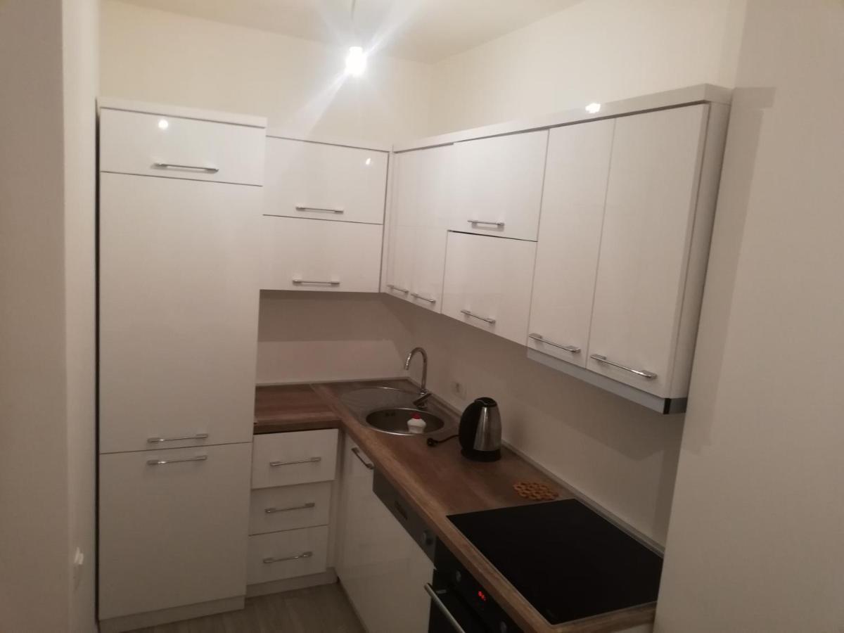 Apartment 3 พริสตีนา ภายนอก รูปภาพ